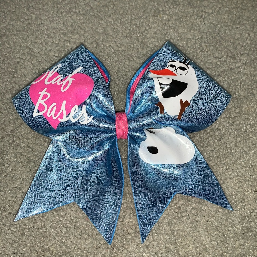 Frozen cheerleading bow